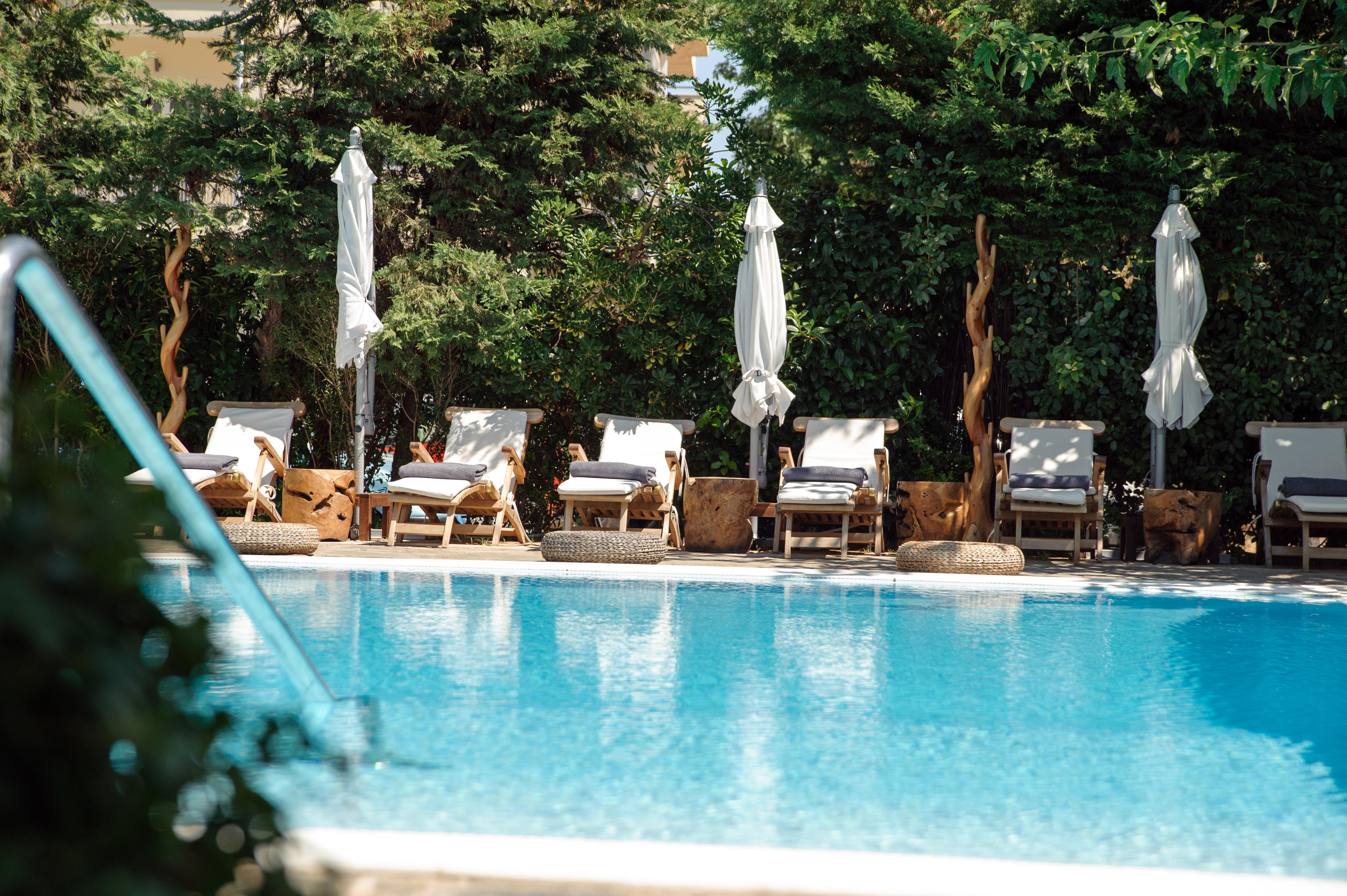 Sea View 4*